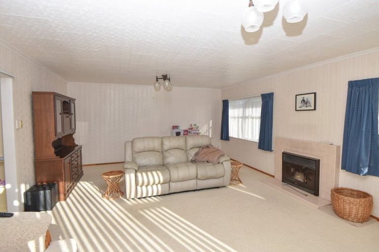 Photo of property in 11 Fairbrother Street, Carterton, 5713