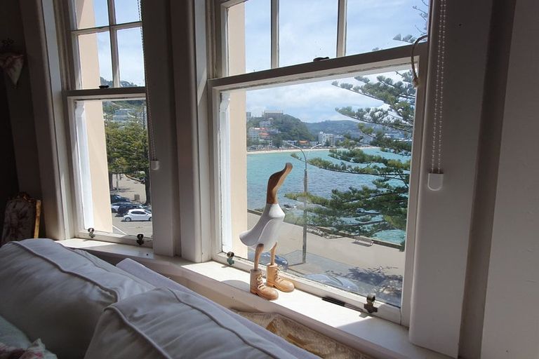 Photo of property in Inverleith House, 306 Oriental Parade, Oriental Bay, Wellington, 6011