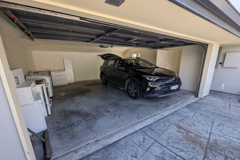 Photo of property in 2/64 Alexandra Street, Richmond, Christchurch, 8013