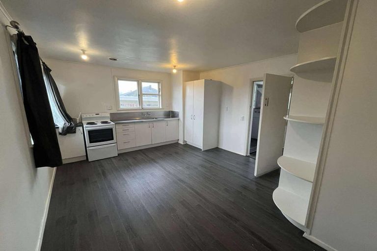 Photo of property in 15 Maire Street, Levin, 5510