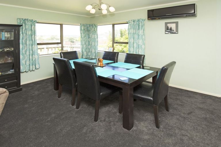 Photo of property in 1/38 Albatross Road, Red Beach, 0932