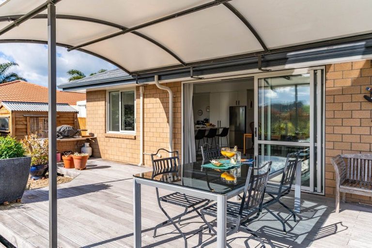 Photo of property in 72 Kedge Drive, Mangawhai, 0505