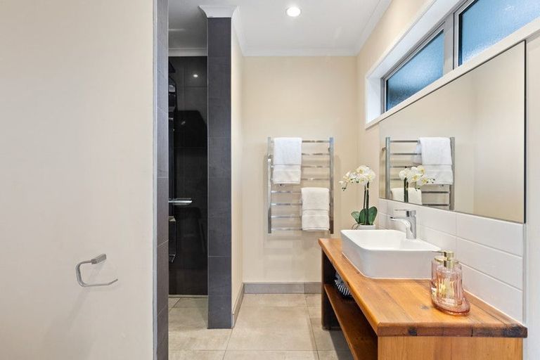 Photo of property in 108a Paparata Road, Bombay, 2675