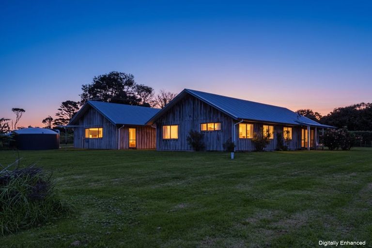 Photo of property in 2149 Awhitu Road, Pollok, Waiuku, 2684
