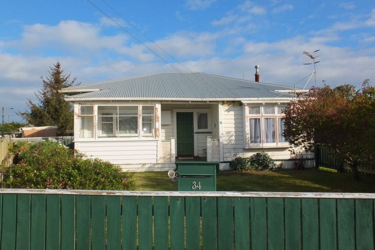 Photo of property in 34 Pratt Avenue, Foxton Beach, Foxton, 4815