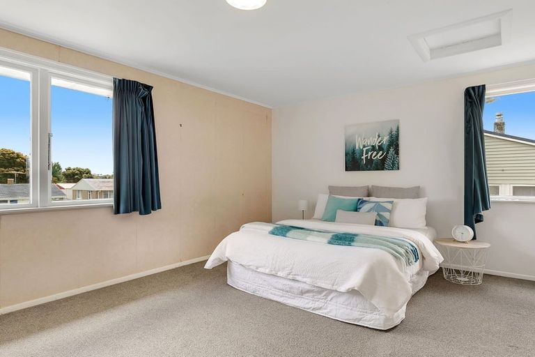 Photo of property in 30 Corinna Street, Waitangirua, Porirua, 5024