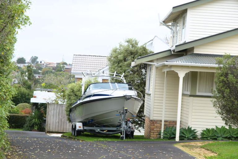 Photo of property in 2/49 Sale Street, Cockle Bay, Auckland, 2014