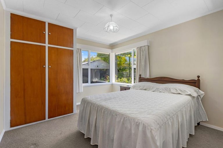 Photo of property in 31 Fovant Street, Russley, Christchurch, 8042