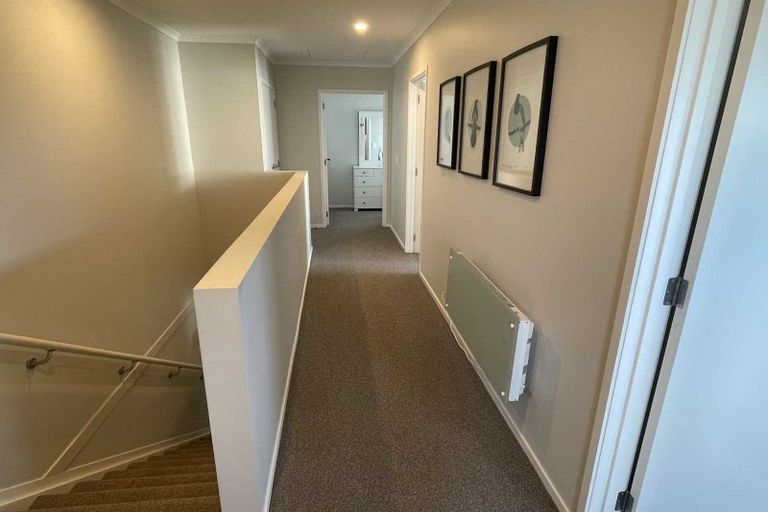 Photo of property in 31 Discovery Place, Marfell, New Plymouth, 4310