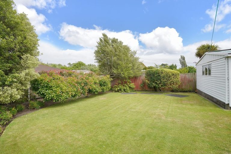 Photo of property in 39 Lake Terrace Road, Burwood, Christchurch, 8061