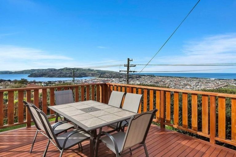 Photo of property in 118 Forfar Street, Clyde Hill, Dunedin, 9011