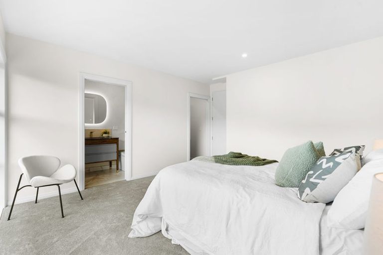 Photo of property in 16 Chepstow Avenue, Fendalton, Christchurch, 8052