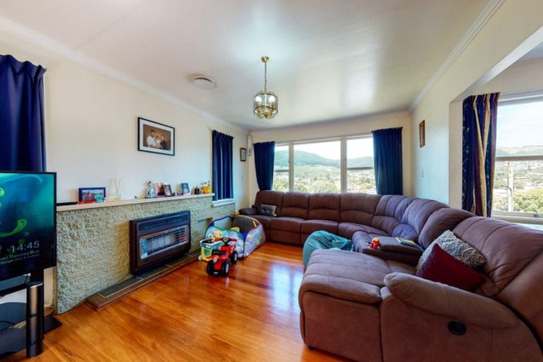 Photo of property in 317 Main Road, Tawa, Wellington, 5028