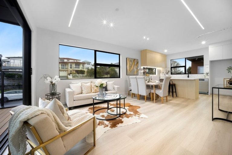 Photo of property in 1/37 Hillside Road, Papatoetoe, Auckland, 2025