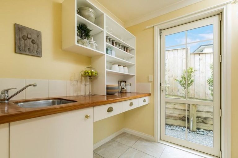 Photo of property in 53 Bannings Way, Hobsonville, Auckland, 0618