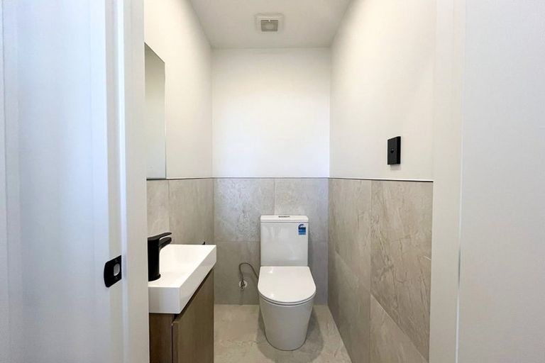 Photo of property in 4b Tainui Terrace, Mangere Bridge, Auckland, 2022