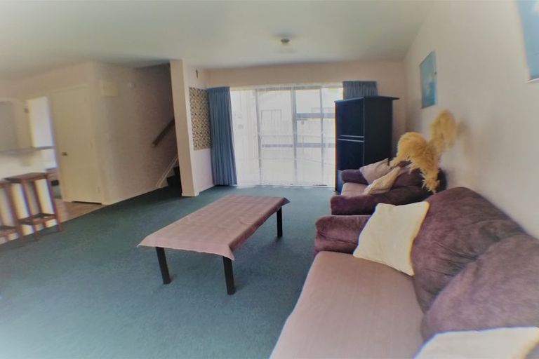 Photo of property in 2/3 Inverness Avenue, Hamilton East, Hamilton, 3216