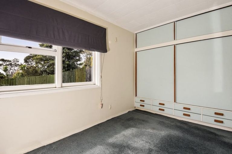 Photo of property in 217 Golf Road, Titirangi, Auckland, 0604