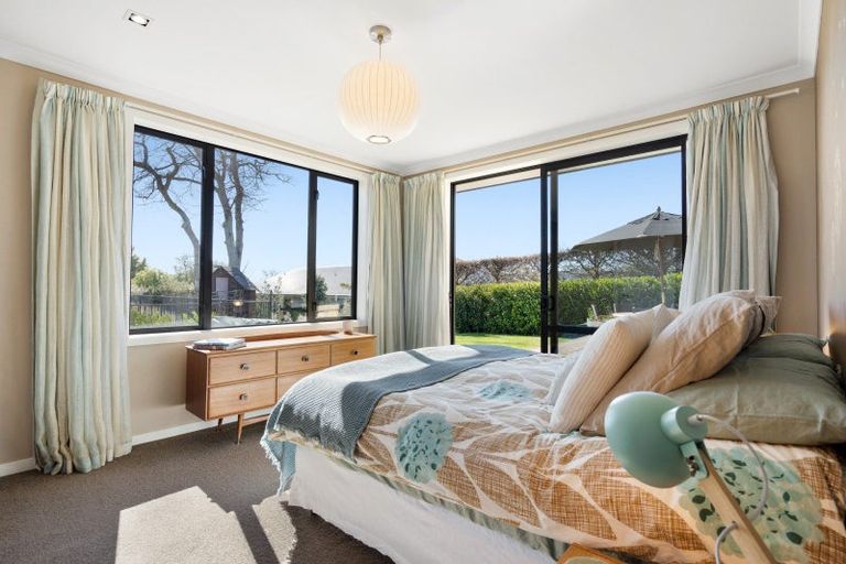 Photo of property in 28 Reynolds Road, Havelock North, 4130