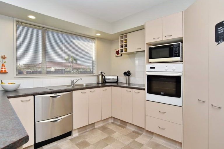 Photo of property in 78 Ti Rakau Drive, Woolston, Christchurch, 8023