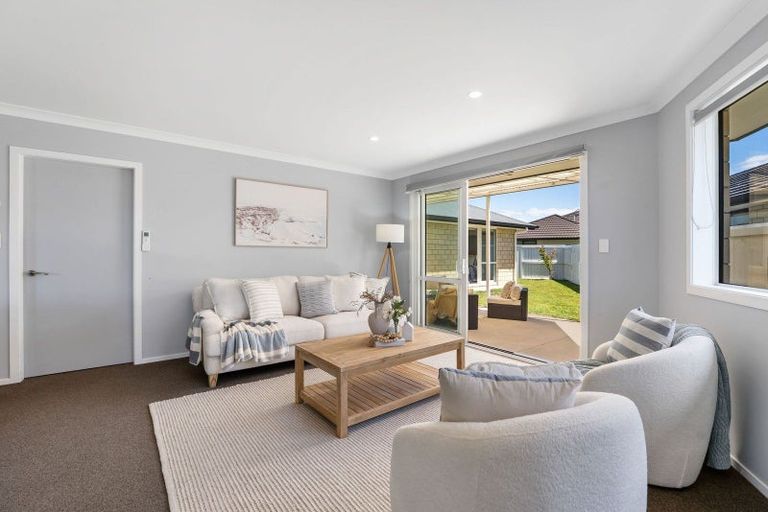 Photo of property in 11 Te Kio Crescent, Papamoa Beach, Papamoa, 3118