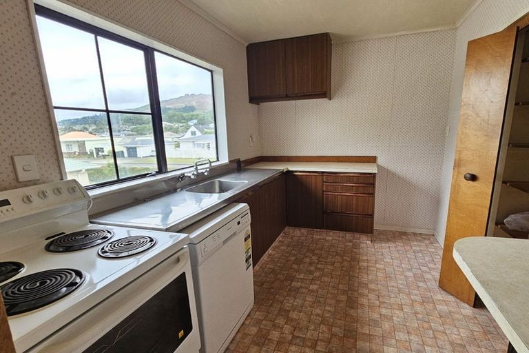 Photo of property in 5b Mclellan Street, Tawa, Wellington, 5028