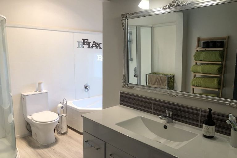 Photo of property in 21 Steele Road, Forest Lake, Hamilton, 3200