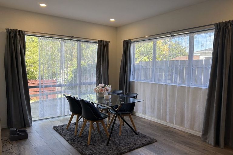 Photo of property in 13b Reynella Drive, Massey, Auckland, 0614