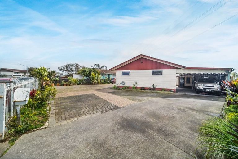 Photo of property in 4 Serrano Place, Clover Park, Auckland, 2023