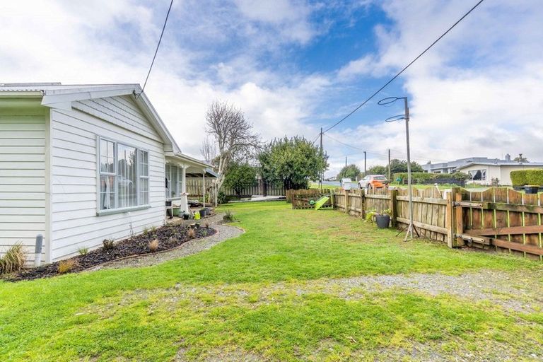Photo of property in 11 Duncan Street, Tokanui, 9884