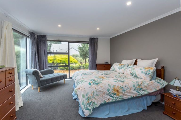 Photo of property in 6 Ataahua Place, Featherston, 5710