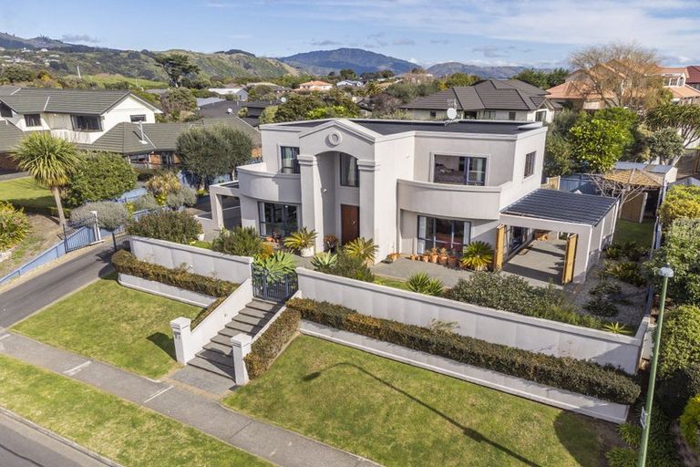 Photo of property in 87 Milne Drive, Paraparaumu, 5032