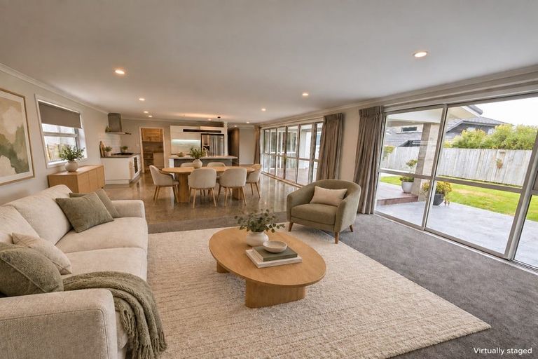 Photo of property in 18 Banks Boulevard, Whitby, Porirua, 5024