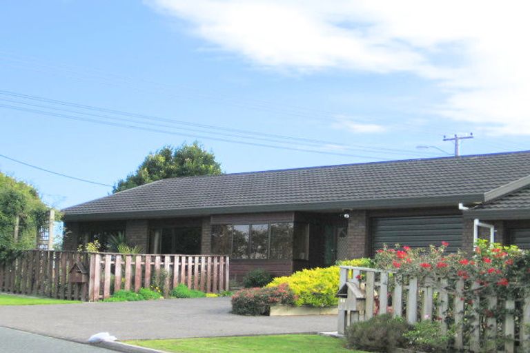 Photo of property in 1b Kauri Crescent, Snells Beach, 0920