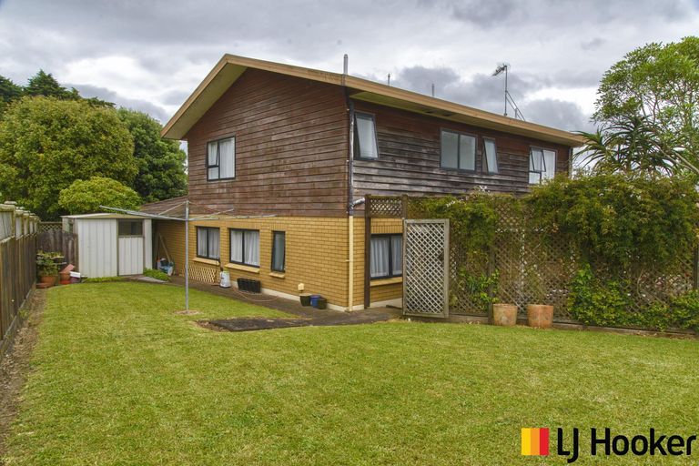 Photo of property in 10 Larkspur Court, The Gardens, Auckland, 2105