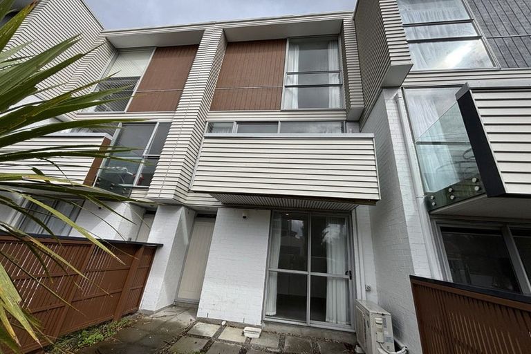 Photo of property in The Altair, 10/120 Rintoul Street, Newtown, Wellington, 6021