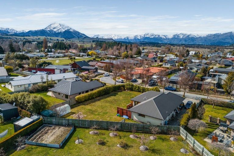 Photo of property in 34 Ash Avenue, Albert Town, Wanaka, 9305