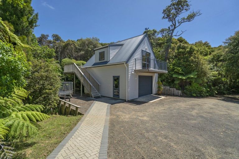 Photo of property in 595 Boat Harbour Road, Whenuakite, Whitianga, 3591