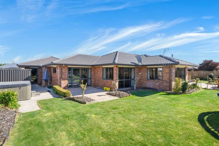Photo of property in 8 Frame Crescent, Rolleston, 7614