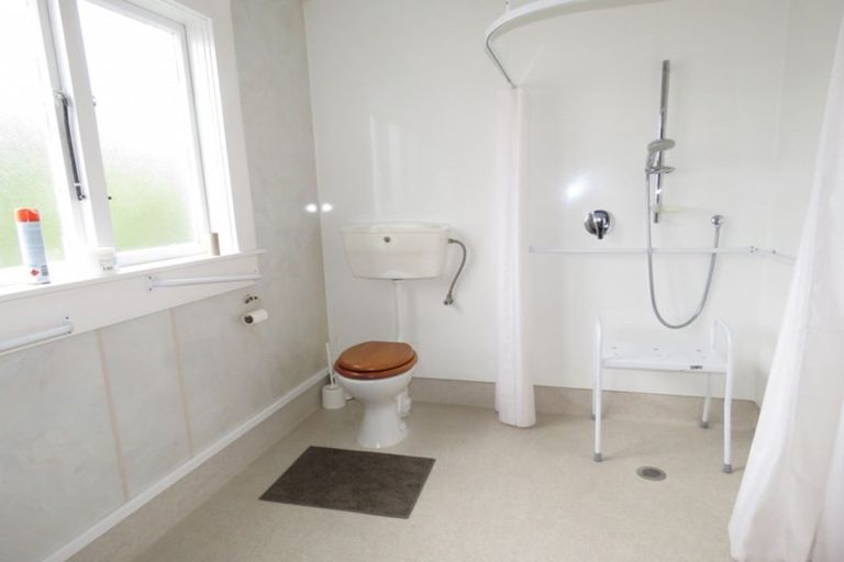 Photo of property in 108 Romilly Street, Westport, 7825