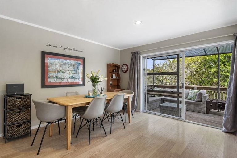 Photo of property in 52 Danbury Drive, Torbay, Auckland, 0630