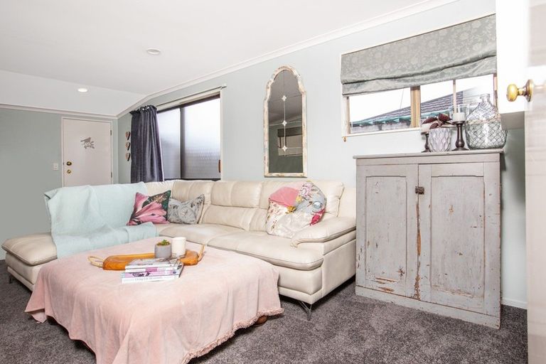 Photo of property in 2 Kereru Place, Masterton, 5810