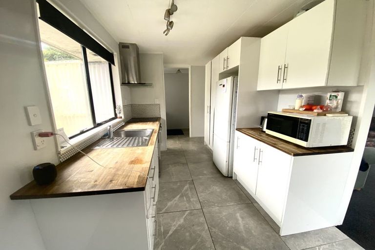 Photo of property in 5 Crystal Place, Pukehangi, Rotorua, 3015
