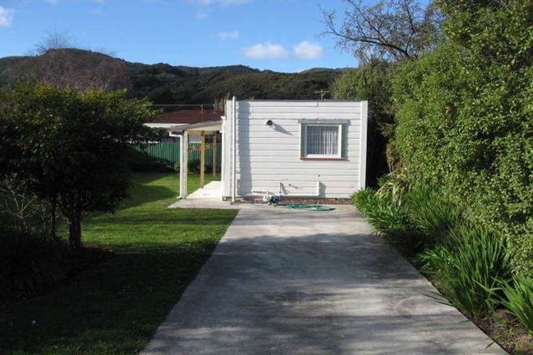 Photo of property in 59 Main Road, Wainuiomata, Lower Hutt, 5014