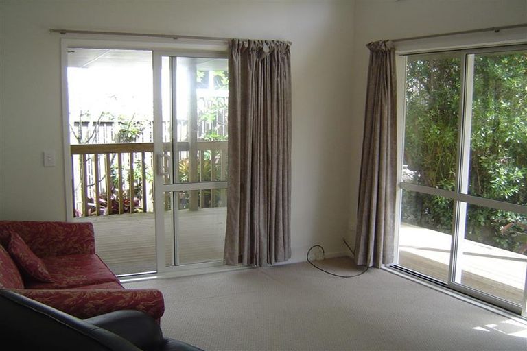 Photo of property in 10 Allender Drive, Torbay, Auckland, 0630