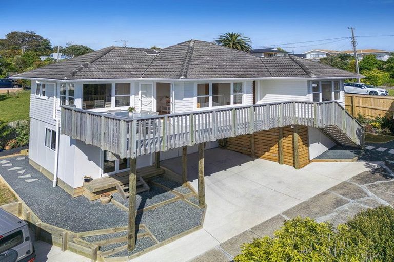 Photo of property in 1229 Whangaparaoa Road, Gulf Harbour, Whangaparaoa, 0930