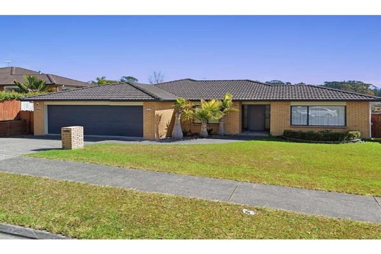 Photo of property in 13 Sapperton Drive, Henderson, Auckland, 0612