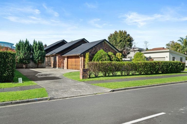 Photo of property in 49 Intrepid Crescent, Beachlands, Auckland, 2018