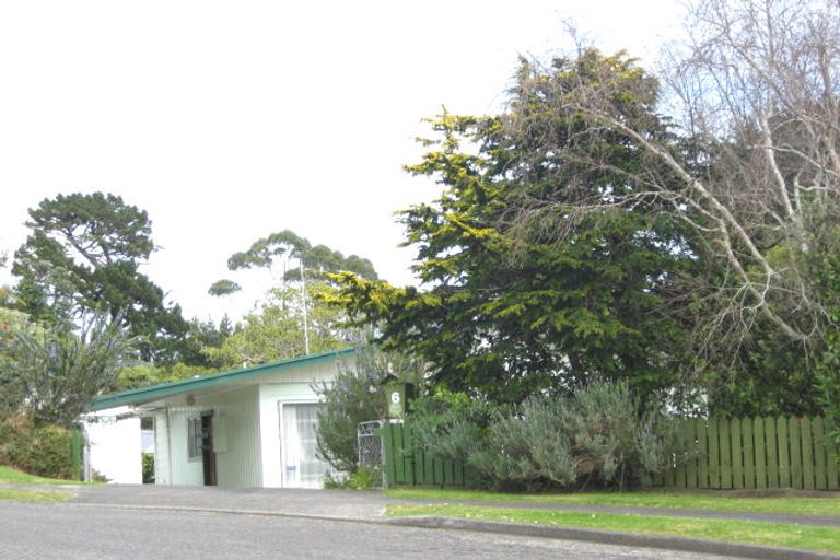 Photo of property in 6 Ross Place, Blagdon, New Plymouth, 4310