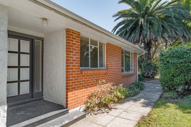 Photo of property in 118 Brandon Street, Featherston, 5710